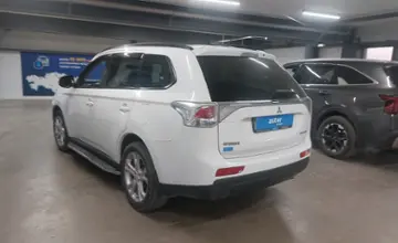 Mitsubishi Outlander 2013 года за 6 900 000 тг. в Астана фото 4