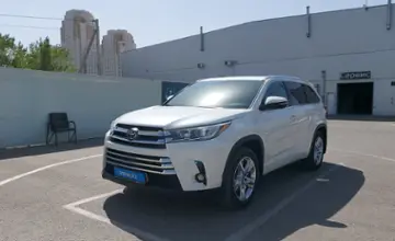 Toyota Highlander 2017 года за 17 400 000 тг. в Шымкент фото 1