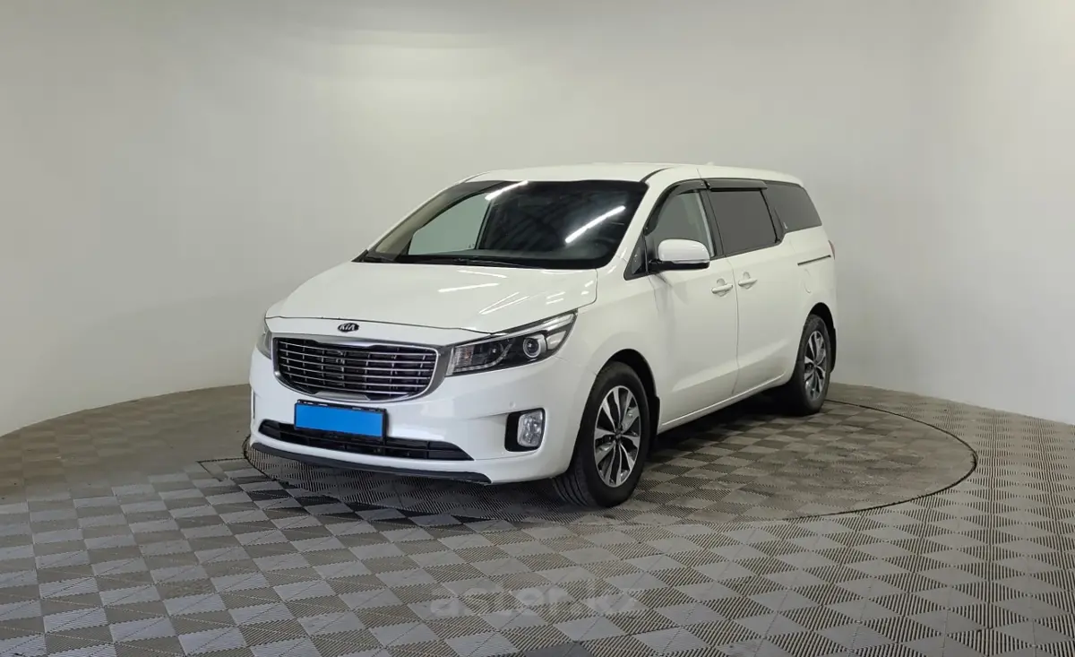 2015 Kia Carnival