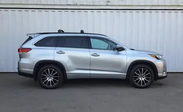 Toyota Highlander 2018 года за 15 550 000 тг. в Алматы фото 4
