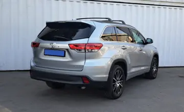 Toyota Highlander 2018 года за 15 550 000 тг. в Алматы
