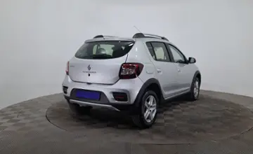Renault Sandero 2015 года за 3 350 000 тг. в Астана