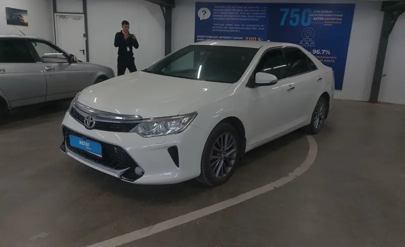 Toyota Camry 2017 года за 11 000 000 тг. в Астана