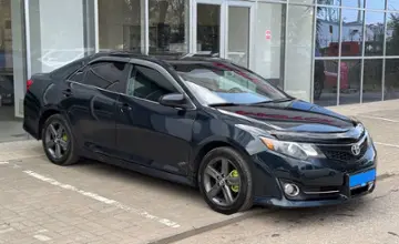 Toyota Camry 2013 года за 6 990 000 тг. в Актобе фото 3