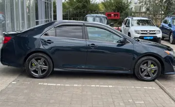 Toyota Camry 2013 года за 6 990 000 тг. в Актобе фото 4