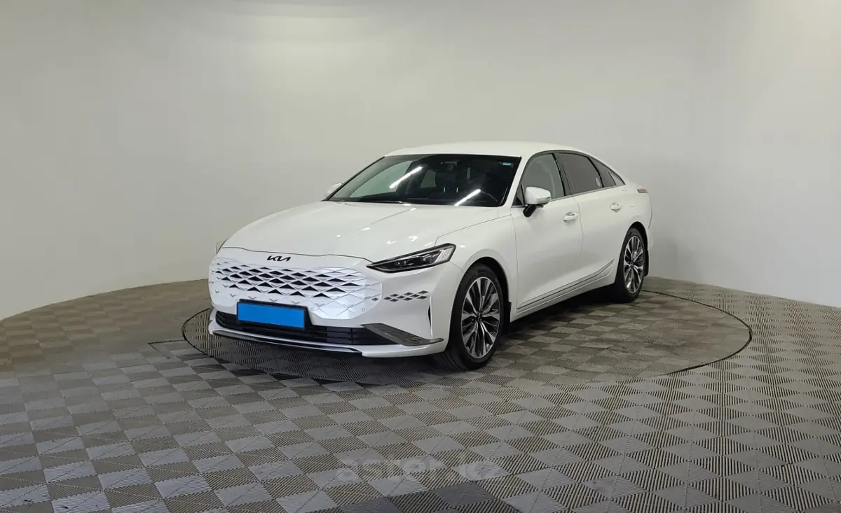 2022 Kia K8