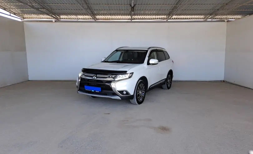 Mitsubishi Outlander 2018 года за 8 990 000 тг. в Кызылорда