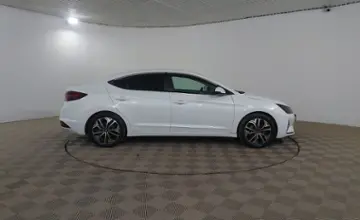 Hyundai Elantra 2018 года за 7 350 000 тг. в Шымкент фото 4