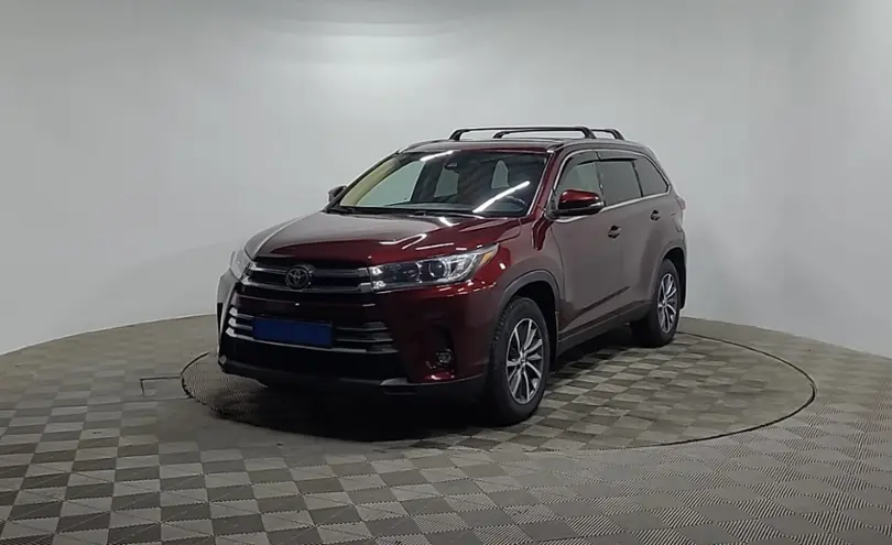 Toyota Highlander 2018 года за 18 000 000 тг. в Алматы