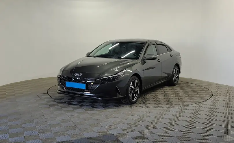 Hyundai Elantra 2023 года за 11 390 000 тг. в Алматы