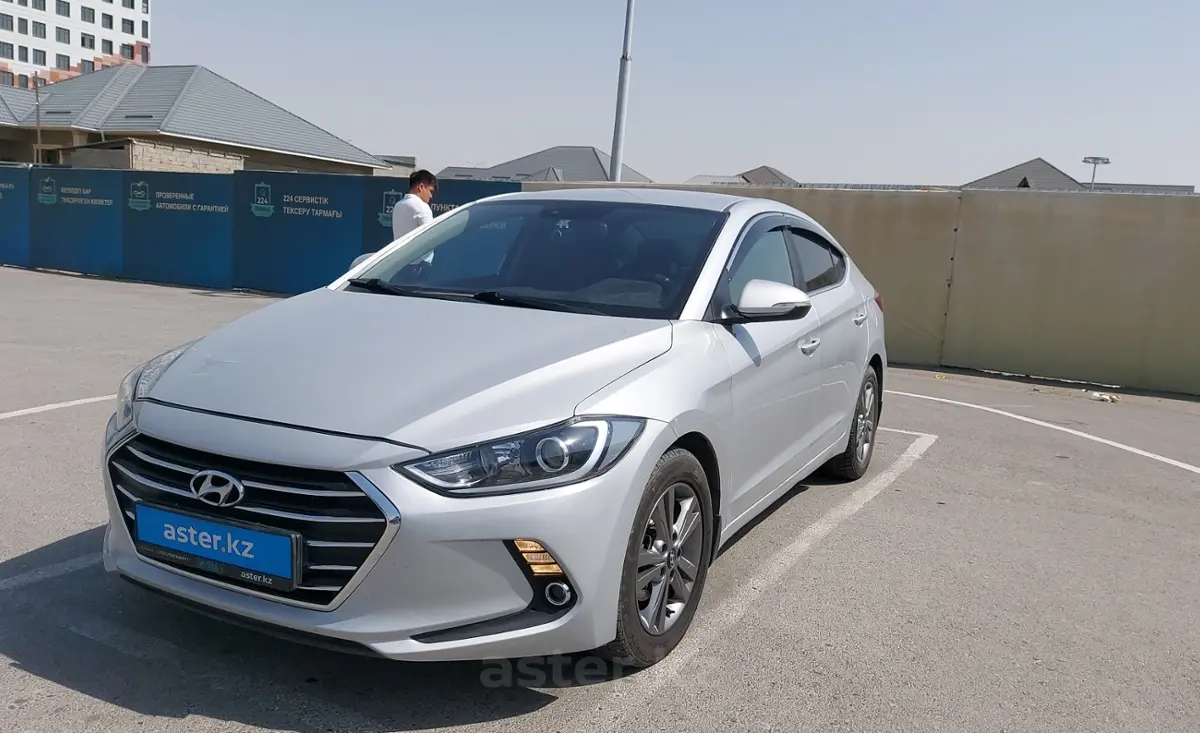 2018 Hyundai Elantra