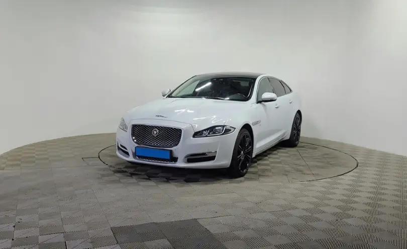 Jaguar XJ 2018 года за 17 990 000 тг. в Алматы