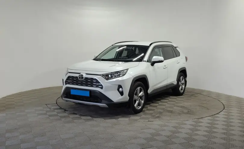 Toyota RAV4 2020 года за 14 900 000 тг. в Алматы