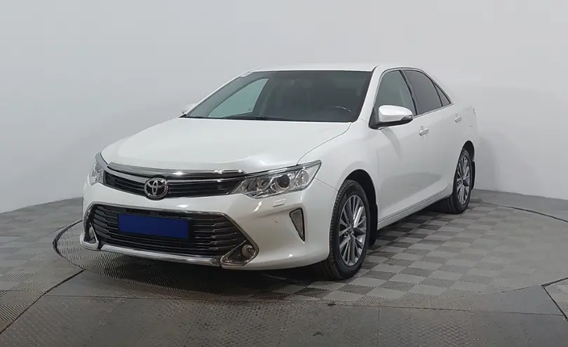 Toyota Camry 2017 года за 12 990 000 тг. в Астана
