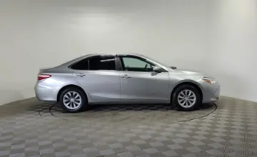 Toyota Camry 2015 года за 9 900 000 тг. в Алматы фото 4