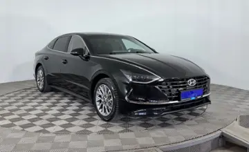 Hyundai Sonata 2020 года за 9 990 000 тг. в Караганда фото 3