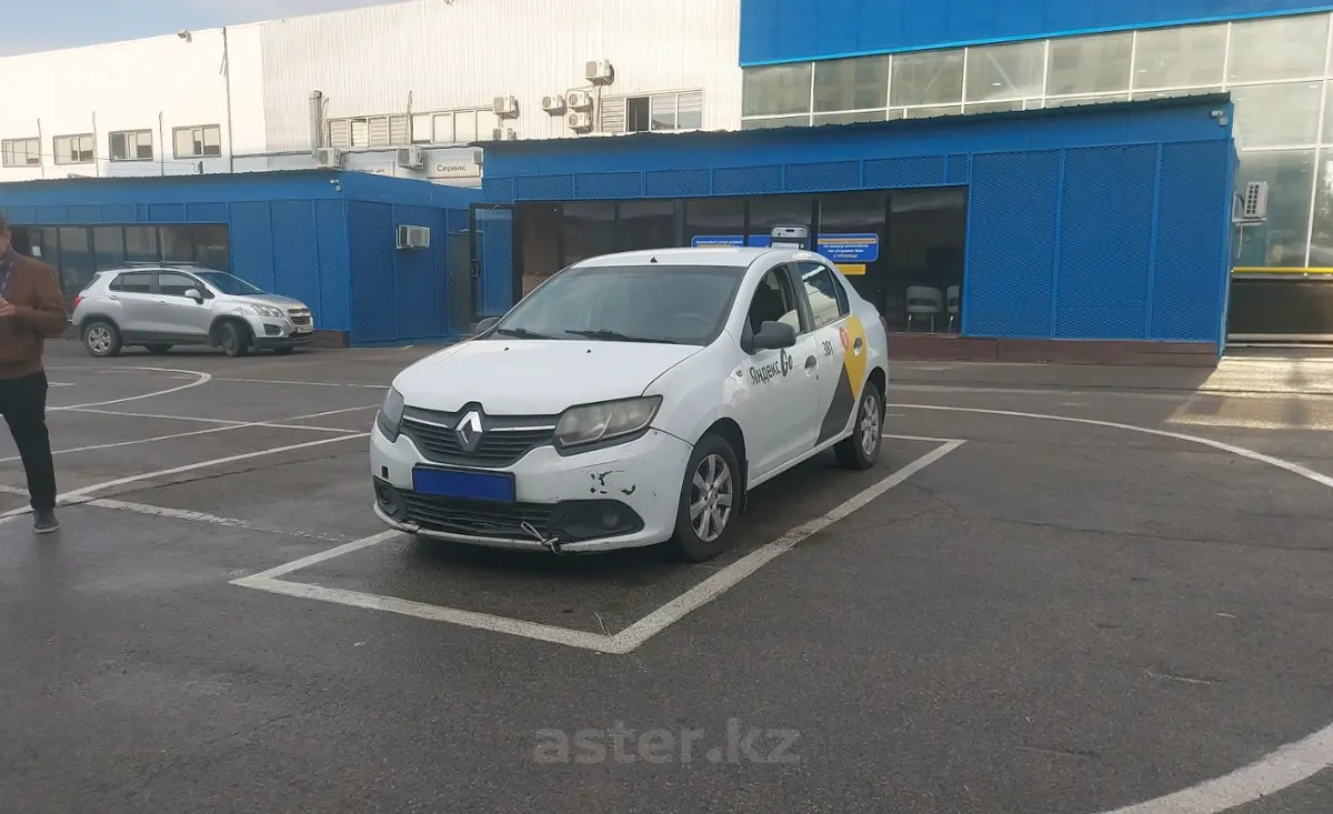 2015 Renault Logan