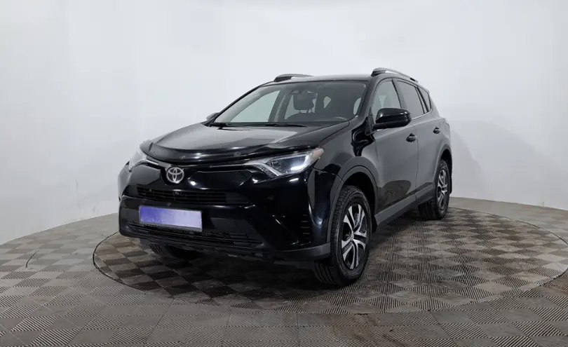 Toyota RAV4 2018 года за 10 250 000 тг. в Астана