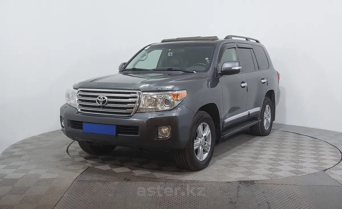 2013 Toyota Land Cruiser