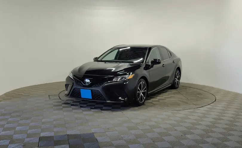 Toyota Camry 2020 года за 12 500 000 тг. в Алматы