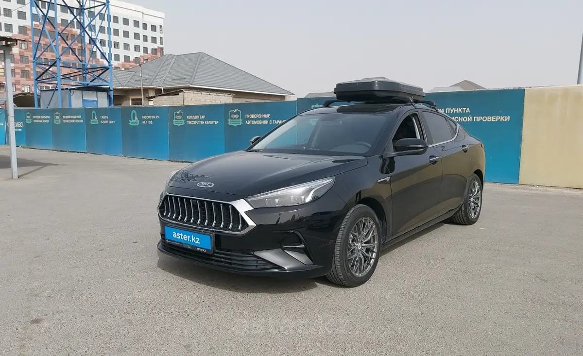 2023 JAC J7