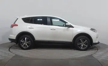Toyota RAV4 2016 года за 10 990 000 тг. в Астана фото 4