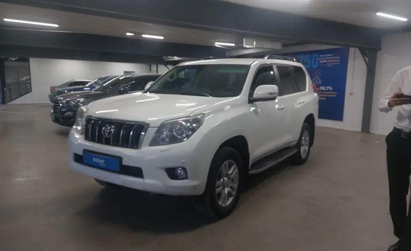 Toyota Land Cruiser Prado 2013 года за 19 200 000 тг. в Астана