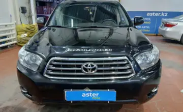 Toyota Highlander 2010 года за 9 000 000 тг. в Астана фото 2