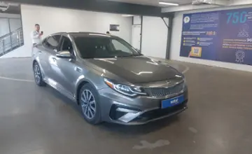 Kia Optima 2018 года за 10 000 000 тг. в Астана фото 2