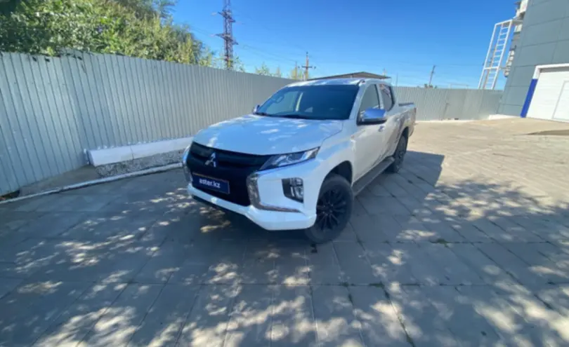 Mitsubishi L200 2020 года за 9 500 000 тг. в Уральск