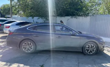 Hyundai Sonata 2020 года за 9 500 000 тг. в Уральск фото 4