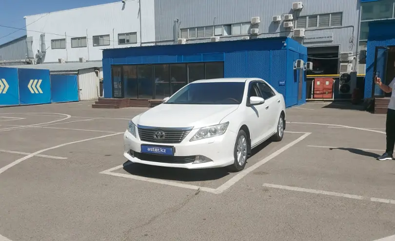 Toyota Camry 2014 года за 9 000 000 тг. в Алматы
