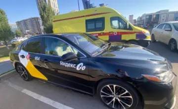 Toyota Camry 2019 года за 11 500 000 тг. в Астана фото 4
