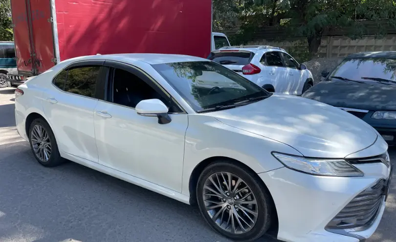 Toyota Camry 2018 года за 11 500 000 тг. в Алматы