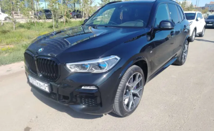 BMW X5 2021 года за 45 000 000 тг. в Астана