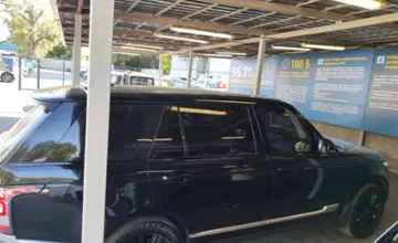 Land Rover Range Rover 2015 года за 30 000 000 тг. в Алматы фото 4