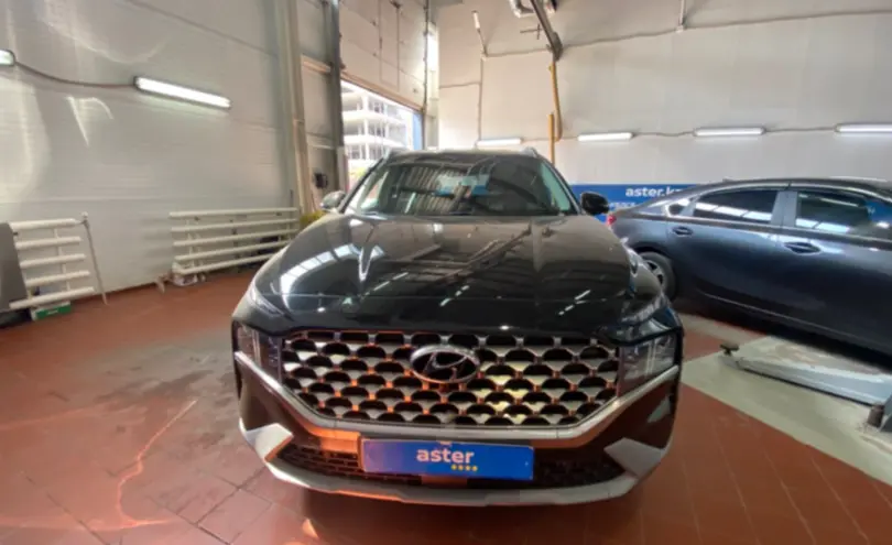 Hyundai Santa Fe 2023 года за 18 000 000 тг. в Астана фото 2