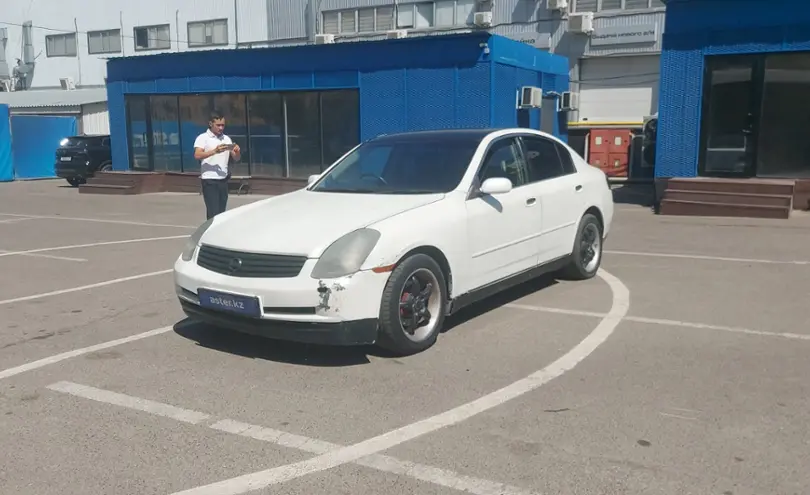 Nissan Skyline 2001 года за 2 350 000 тг. в Алматы