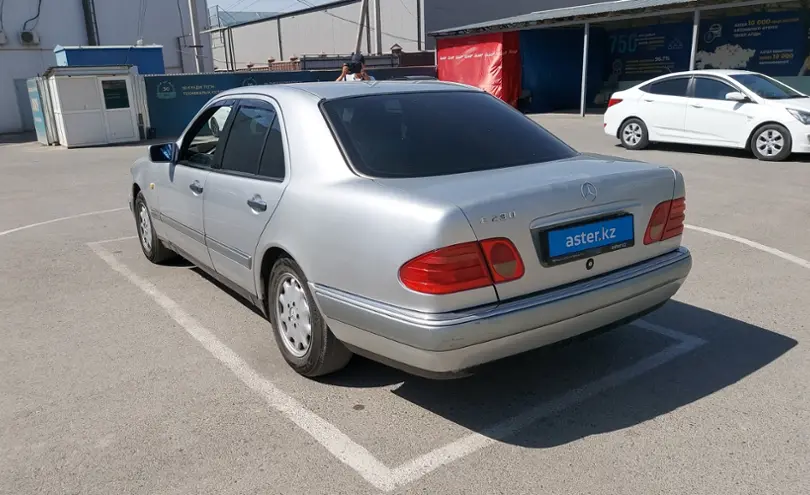 Mercedes-Benz E-Класс 1995 года за 3 000 000 тг. в Шымкент фото 4