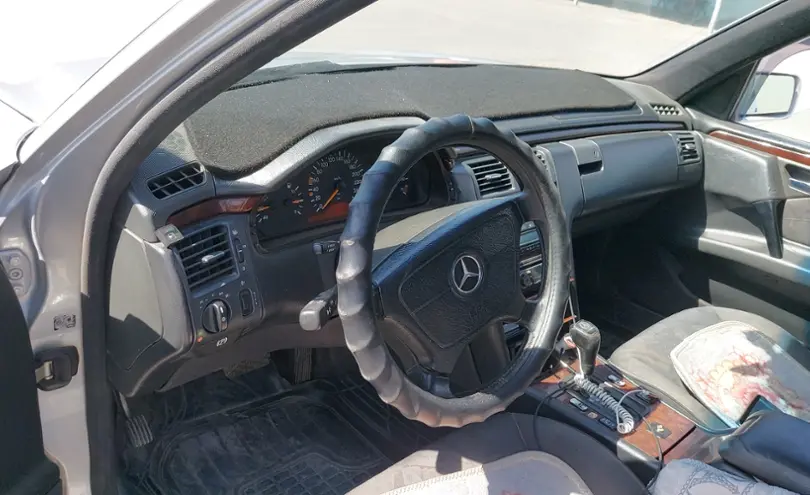 Mercedes-Benz E-Класс 1995 года за 3 000 000 тг. в Шымкент фото 5