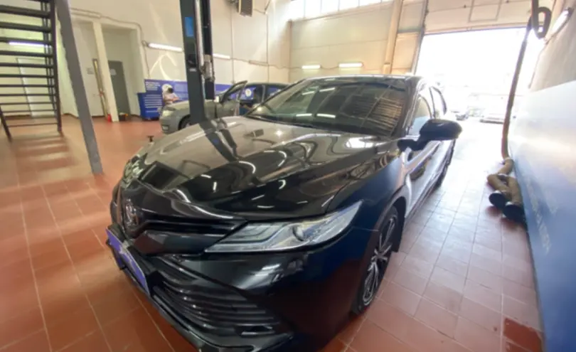 Toyota Camry 2021 года за 13 000 000 тг. в Астана
