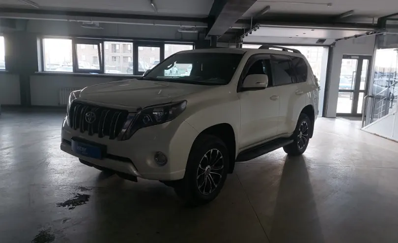 Toyota Land Cruiser Prado 2017 года за 21 000 000 тг. в Астана