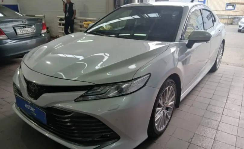 Toyota Camry 2020 года за 15 000 000 тг. в Астана