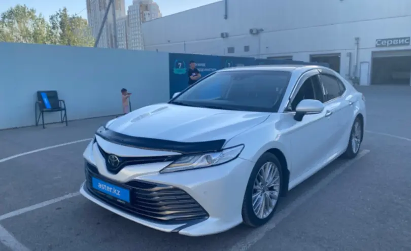 Toyota Camry 2020 года за 16 000 000 тг. в Шымкент