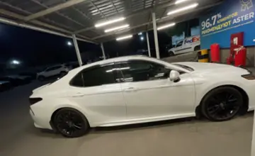 Toyota Camry 2021 года за 12 000 000 тг. в Алматы фото 4