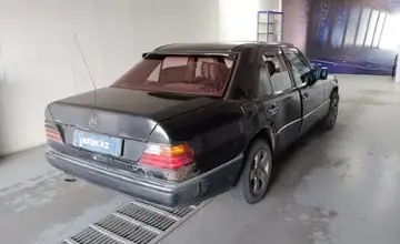 Mercedes-Benz W124 1992 года за 1 000 000 тг. в Павлодар