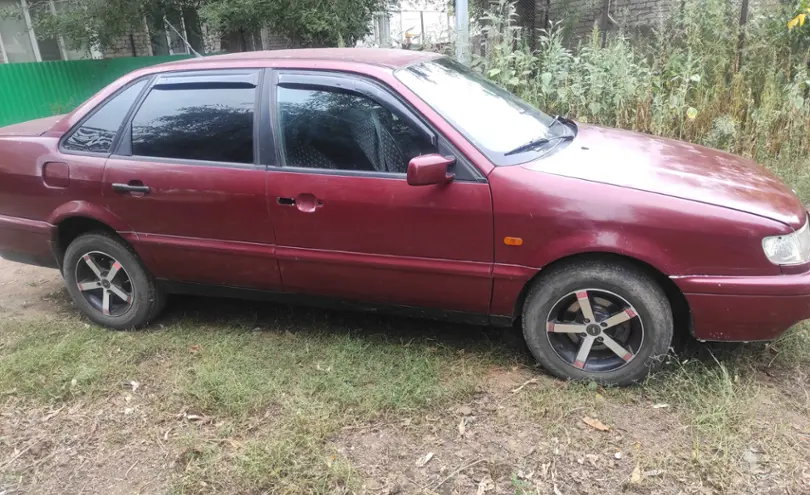 Volkswagen Passat 1993 года за 800 000 тг. в Уральск
