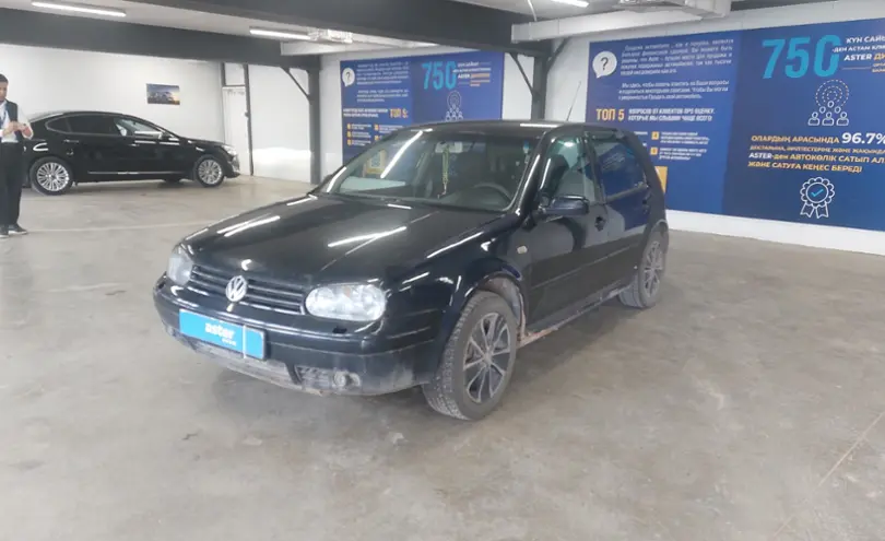 Volkswagen Golf 2002 года за 3 000 000 тг. в Астана