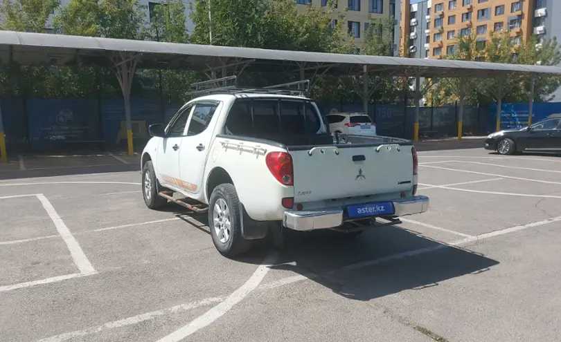 Mitsubishi L200 2010 года за 6 000 000 тг. в Алматы фото 4
