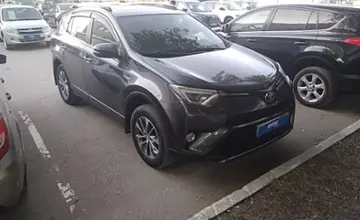 Toyota RAV4 2017 года за 14 500 000 тг. в Актобе фото 3